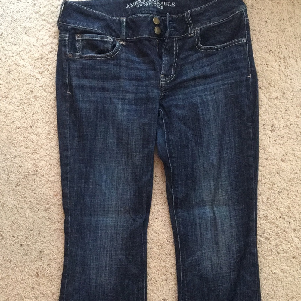 American Eagle Jeans size 8. Dark denim